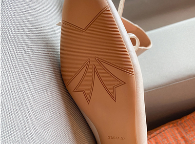 Zapatos de Tacón Grueso para Mujer en Cuero Suave - Image 8