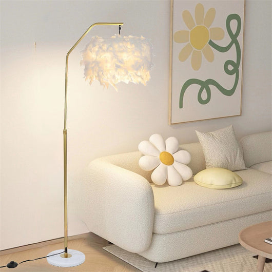 Lámpara de Pie Mármol y Pluma Creativa para Sala de Estar - Image 3