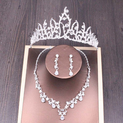 Conjunto de Corona y Collar de Cristales para Novia - Accesorios Nupciales Elegantes - Image 5