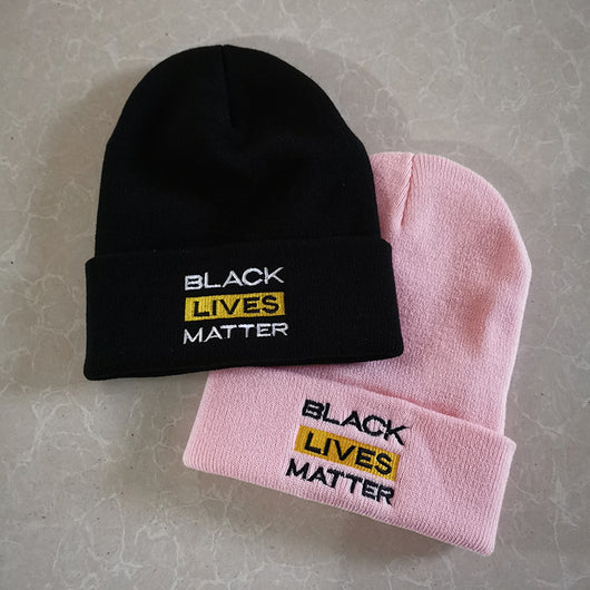 Gorro de Lana Tejido - Mensaje de Solidaridad Social - Image 15