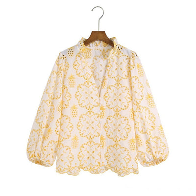Blusa Elegante con Mangas Abullonadas y Bordado Exclusivo - Image 5