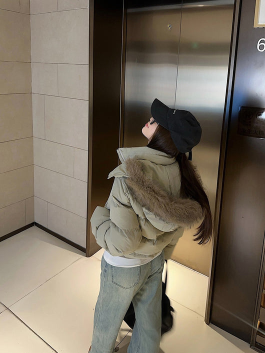 Chaqueta Corta Acolchada con Cuello de Pelaje para Mujer - Image 36