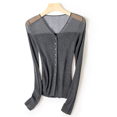 Blusa Escote Profundo Abotonada Manga Larga - Image 13