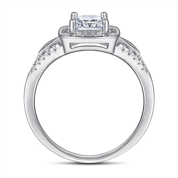 Anillo de Diamante Cuadrado con Circonia