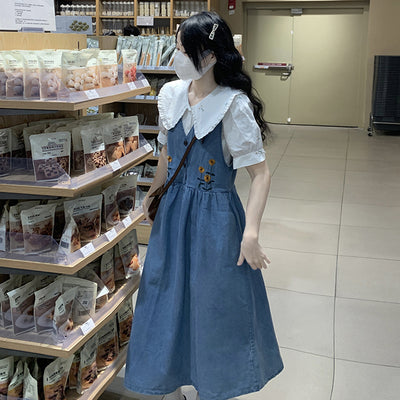Conjunto de Dos Piezas: Falda Denim Ajustada con Tirantes y Top Claudine - Image 3