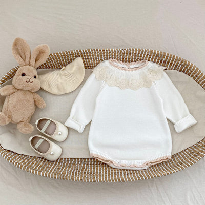Suéter Infantil Otoño con Cuello de Encaje y Manga Larga