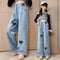Calça Jeans Wide Leg com Barra Desfiada Infantil (Menina)