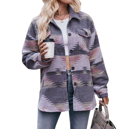 Abrigo Camisero Geométrico con Cuello Alzado y Bolsillos para Mujer - Image 7