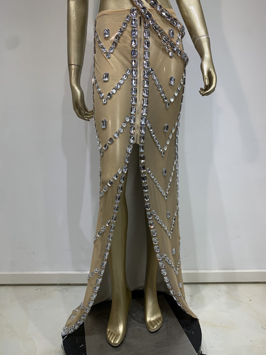 Traje Vestido Brillante con Cristales Decorativos - Image 11