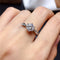 Anillo de Moissanita Plata de Ley con Baño de Oro Blanco 18K