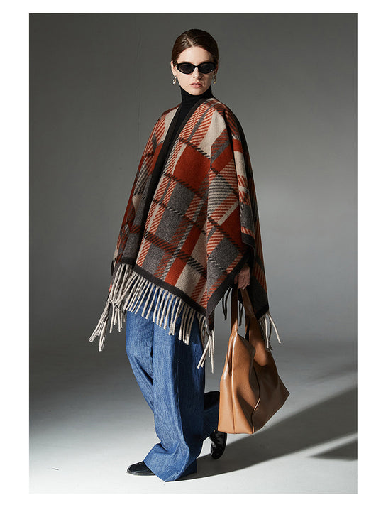 Chal Cuadriculado con Borlas Europeo y Americano en Camel - Image 11