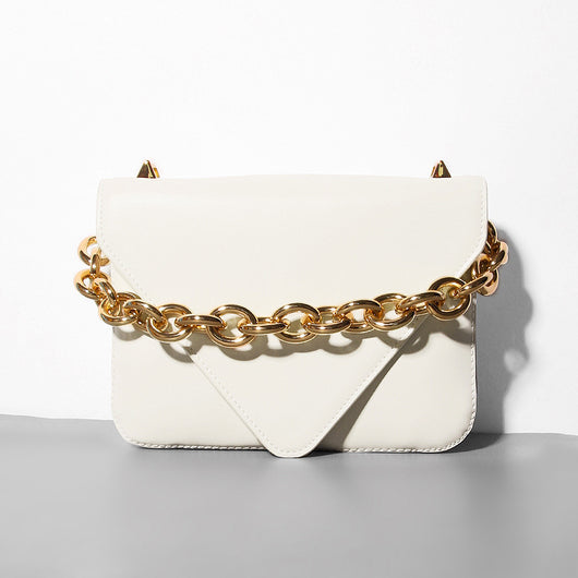 Bolsa Mensajera de Cuero con Cadena - Colección Verano - Image 3