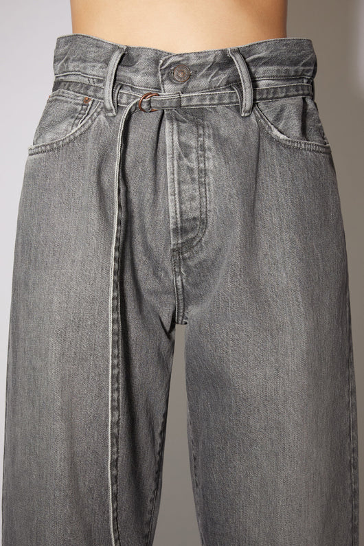 Jeans Clásicos Gris Lavado Cintura Alta Corte Recto - Image 10