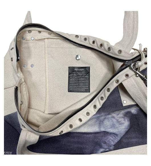 Bolsa Tote Canvas con Estampado de Ojetes Zip - Image 13