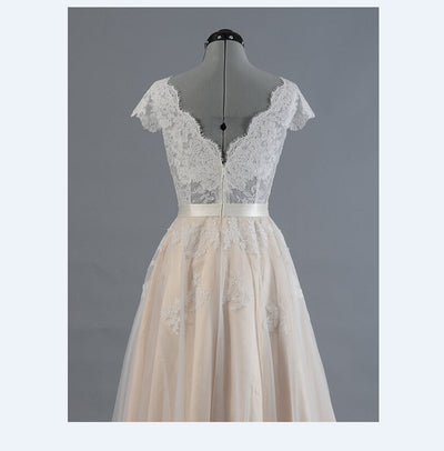 Vestido de Fiesta Elegante Escote en V Profundo con Encaje - Image 2