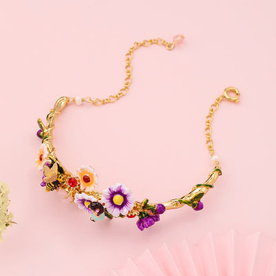 Pulsera de Flores Esmaltadas Pintadas a Mano - Diseño Abeja y Corazón - Image 11