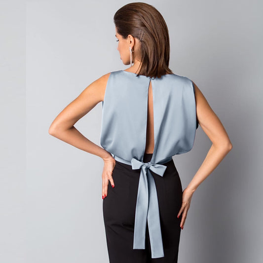 Blusa de Satén sin Espalda con Amarre Trasero - Image 2