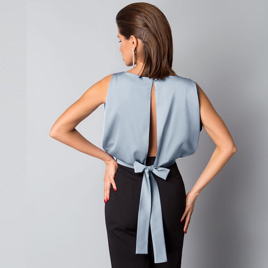 Blusa de Satén sin Espalda con Amarre Trasero - Image 2