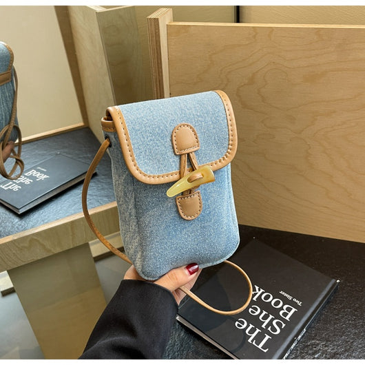 Bolsa Mensajera de Mezclilla Vertical con Botón de Cuerno para Celular Mujer - Image 24