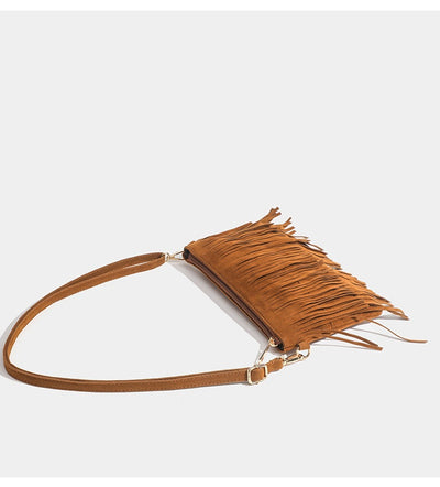 Bolso Mensajero Vintage con Borlas y Acabado Mate - Image 16