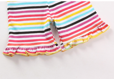 Traje Infantil de Manga Corta con Bordados para Niñas - Image 9