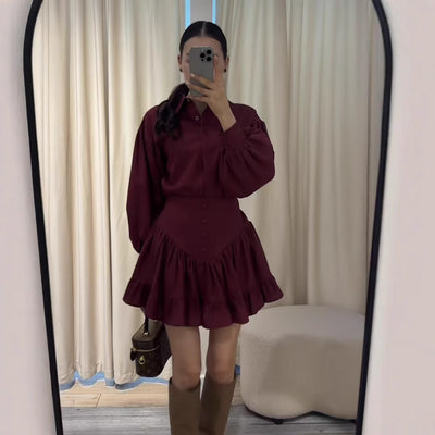 Conjunto Ejecutivo Falda Tableada con Blusa de Mangas Voluminosas