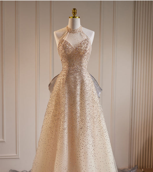 Vestido de Noche Champagne con Detalles de Flecos - Image 9