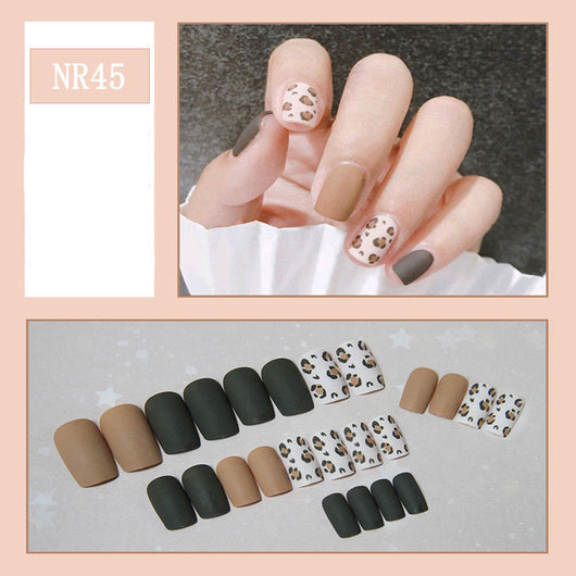 24 Parches de Diseño de Uñas Reutilizables y Desprendibles - Image 44