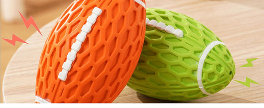 Juguete de Rugby Resistente para Perros Grandes - Diseño Duradero con Sonido Chirriante - Image 16