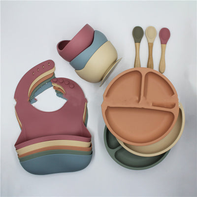 Juego Completo de Babero, Plato y Cucharas de Silicona para Bebé - Image 3