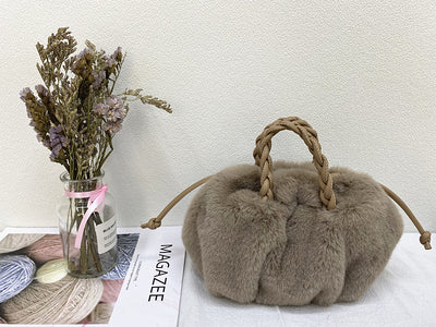 Bolso Nube Plisado en Cuero y Visón - Image 7