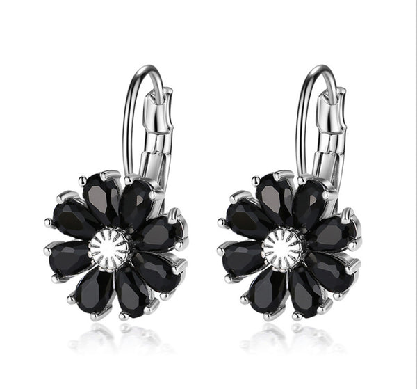 Collar y Aretes de Diamante Floral con Circón y Cobre