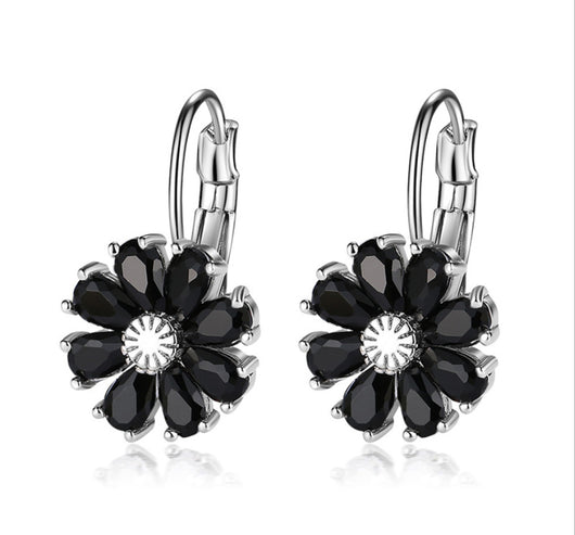 Collar y Aretes de Diamante Floral con Circón y Cobre