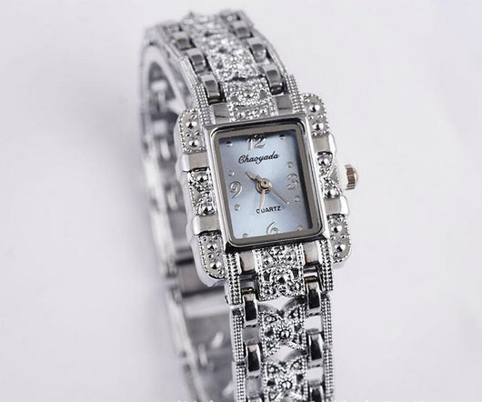 Reloj Cuadrado Estilo Romano con Diamantes y Movimiento 68 - Image 9