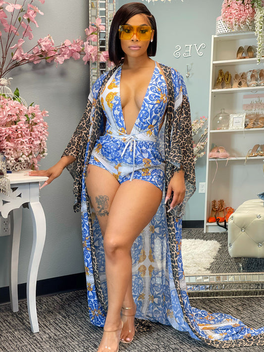 Bikini de Tres Piezas con Pareo Ajustable