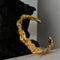 Pequeño Design Sense Pleated Texture Earrings Dorado Bracelet