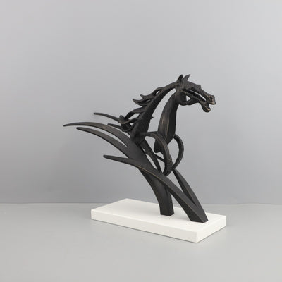 Escultura Decorativa de Caballo en Metal para el Hogar - Image 4