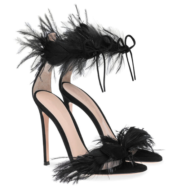 Tacones Stiletto con Tiras de Plumas - Elegancia y Sofisticación