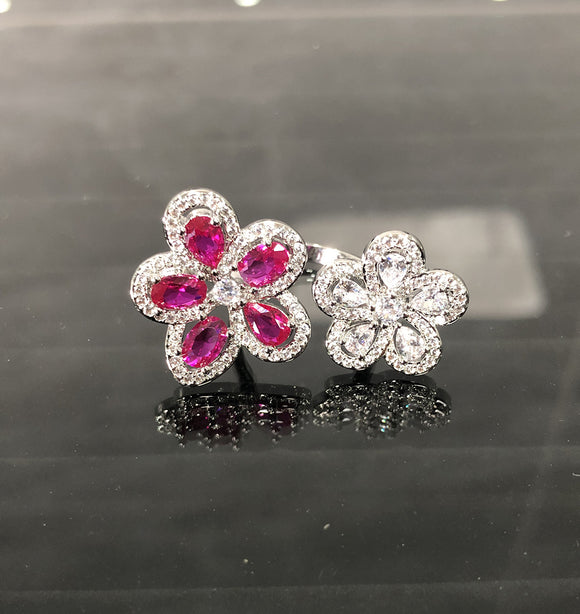 Anillo de Flor con Zirconia Multicolor y Diamante Brillante