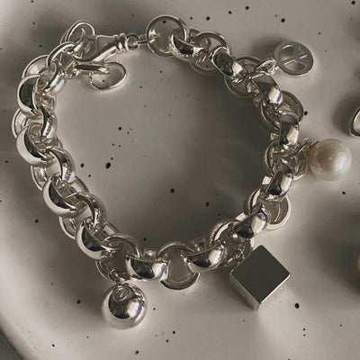 Pulsera de Plata Esterlina con Perla y Dados 8 Ball para Amantes Aventureros - Image 4
