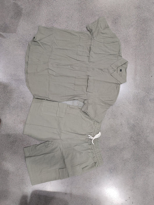 Conjunto Camisa Tipo Polo con Solapa y Shorts Multibolsillos - Image 13