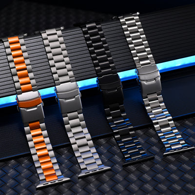 Correa de Titanio Tres Eslabones para Apple Watch S10 - Image 15