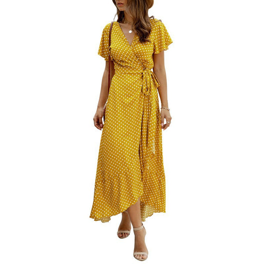 Vestido Corto de Lunares con Escote V y Volantes - Elegancia Femenina