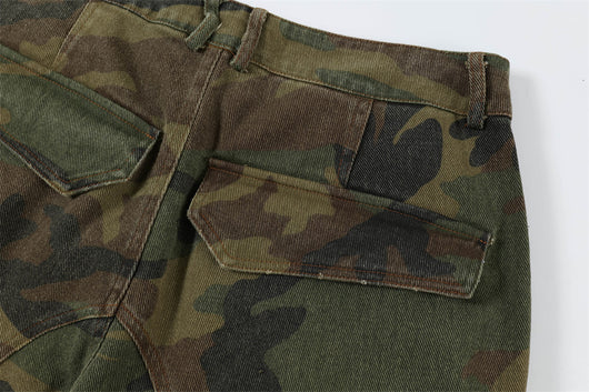 Shorts Punk Holgados con Múltiples Bolsillos y Detalles Rotos - Image 12