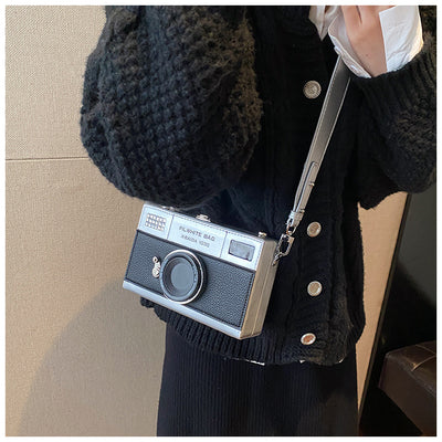 Bolsa Crossbody Mini con Cadena Coordinada - Image 13