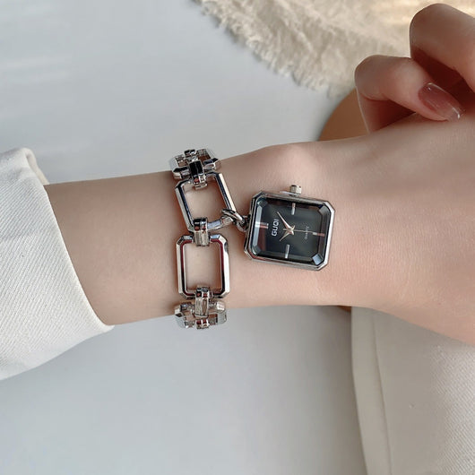 Reloj Cuadrado Elegante para Mujer con Dije y Pulsera Decorativa - Image 28