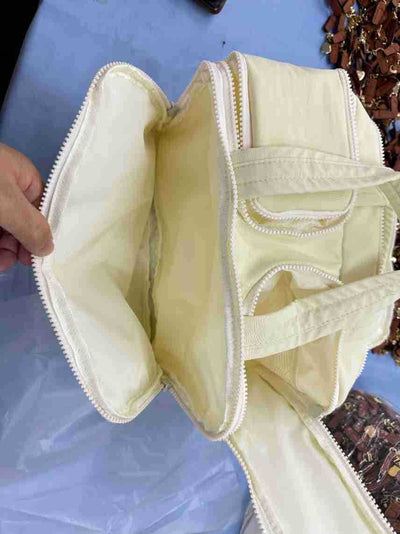 Bolsa de Aseo para Viajes Espaciosa y Ligera - Image 11