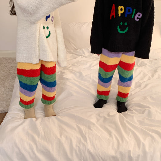 Pijama Infantil Arcoíris con Letras para Niños y Niñas - Image 6