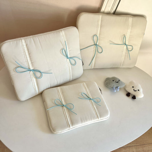 Funda Protectora para Tablet y Laptop con Diseño Elegante de Moño - Image 2