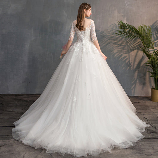 Vestido de Novia con Mangas de Encaje Elegante - Image 4
